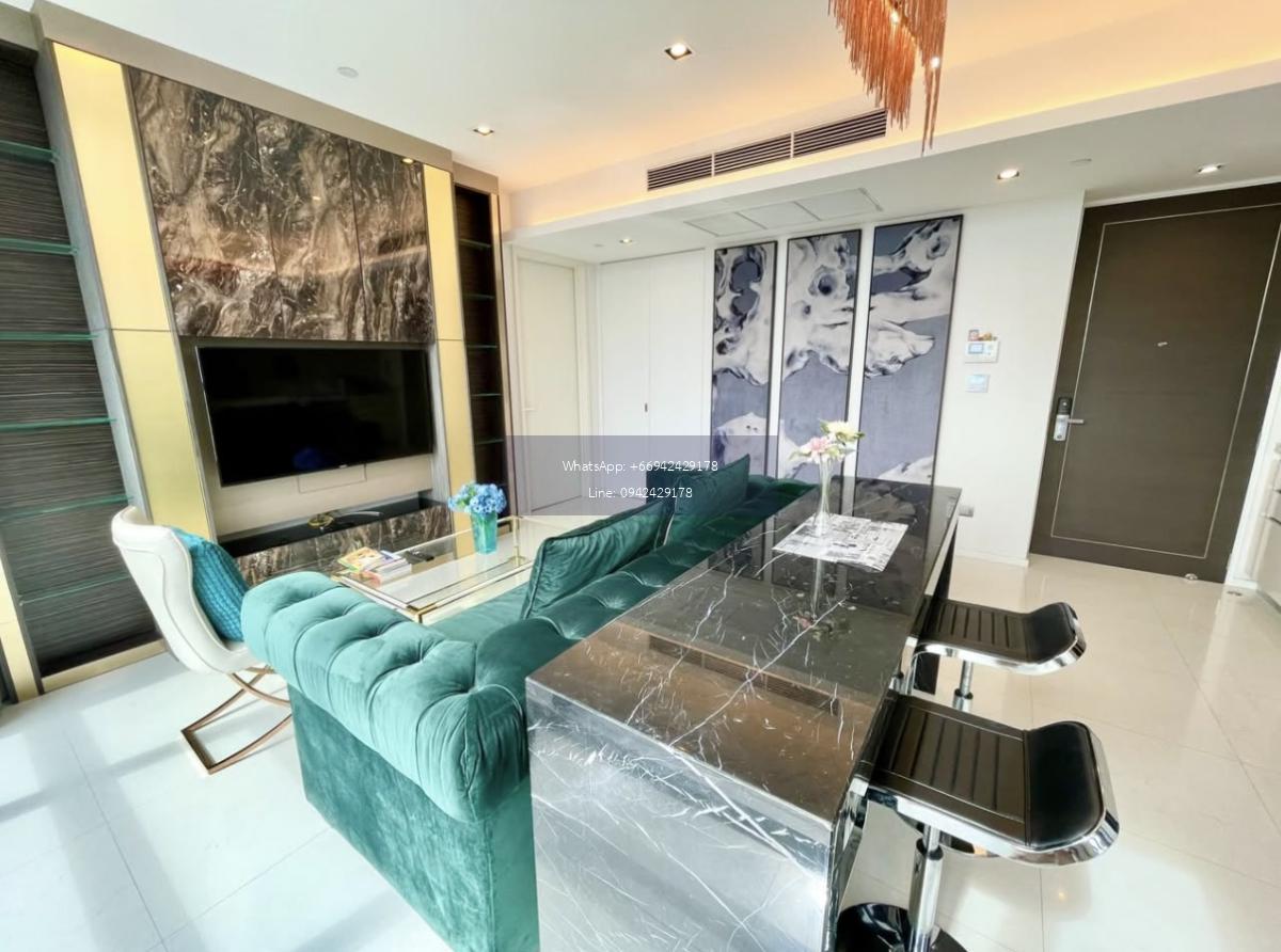 Condo for Sale | The Bangkok Sathorn With Private Elevator 